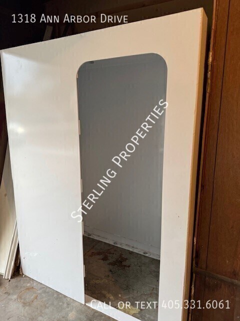 Building Photo - 1318 Ann Arbor Dr