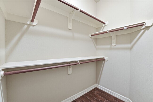 Building Photo - 415 San Julio St