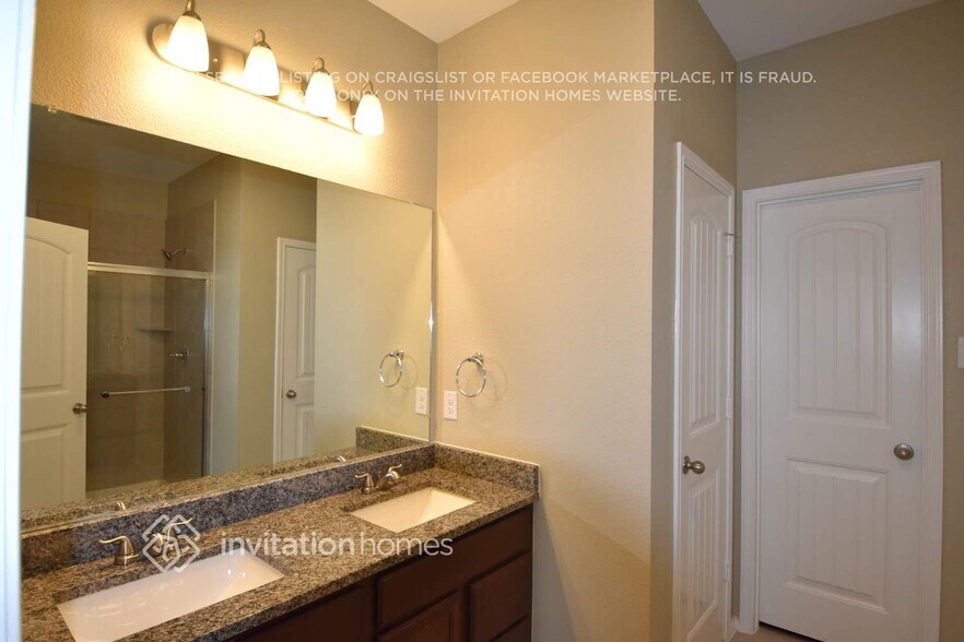 Building Photo - 2106 Slow Stream Dr