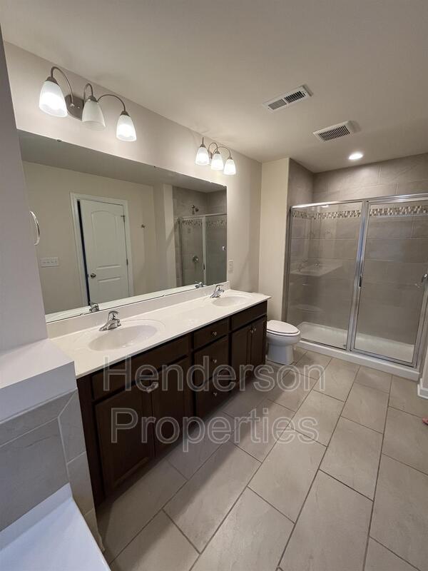 Building Photo - 9254 Glenburn Ln