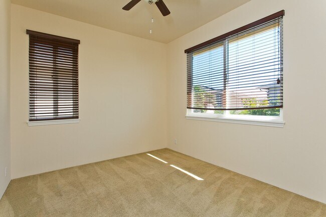 Building Photo - Latitudes by Gentry 3 BD 2.5 BA, Ewa Beach