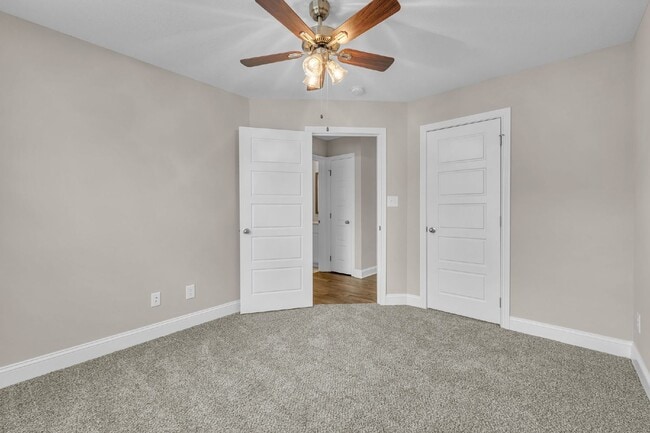 Building Photo - Charming 3 Bedroom Home with 2 Full Baths in Clarksville, TN - Don't Miss Out!