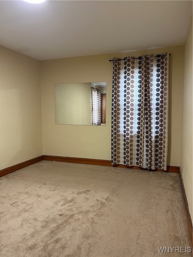 Building Photo - 624 16th St