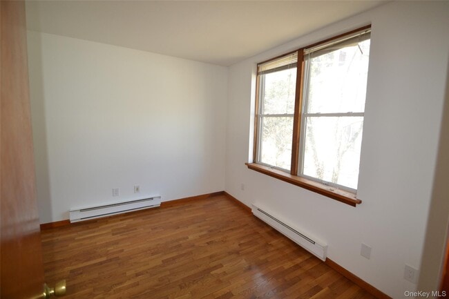 Building Photo - 510 Piermont Ave