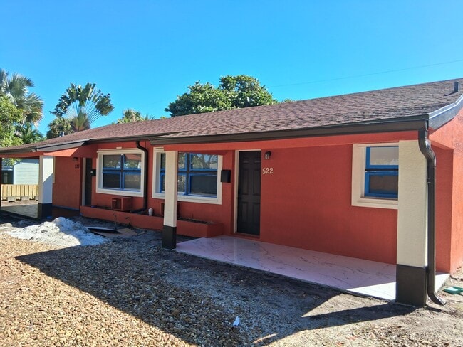 Building Photo - 520 52nd St