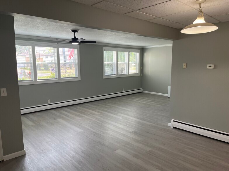 Building Photo - 22 Barone Cir