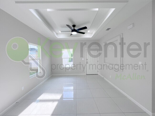 Building Photo - 2004 E 1st St