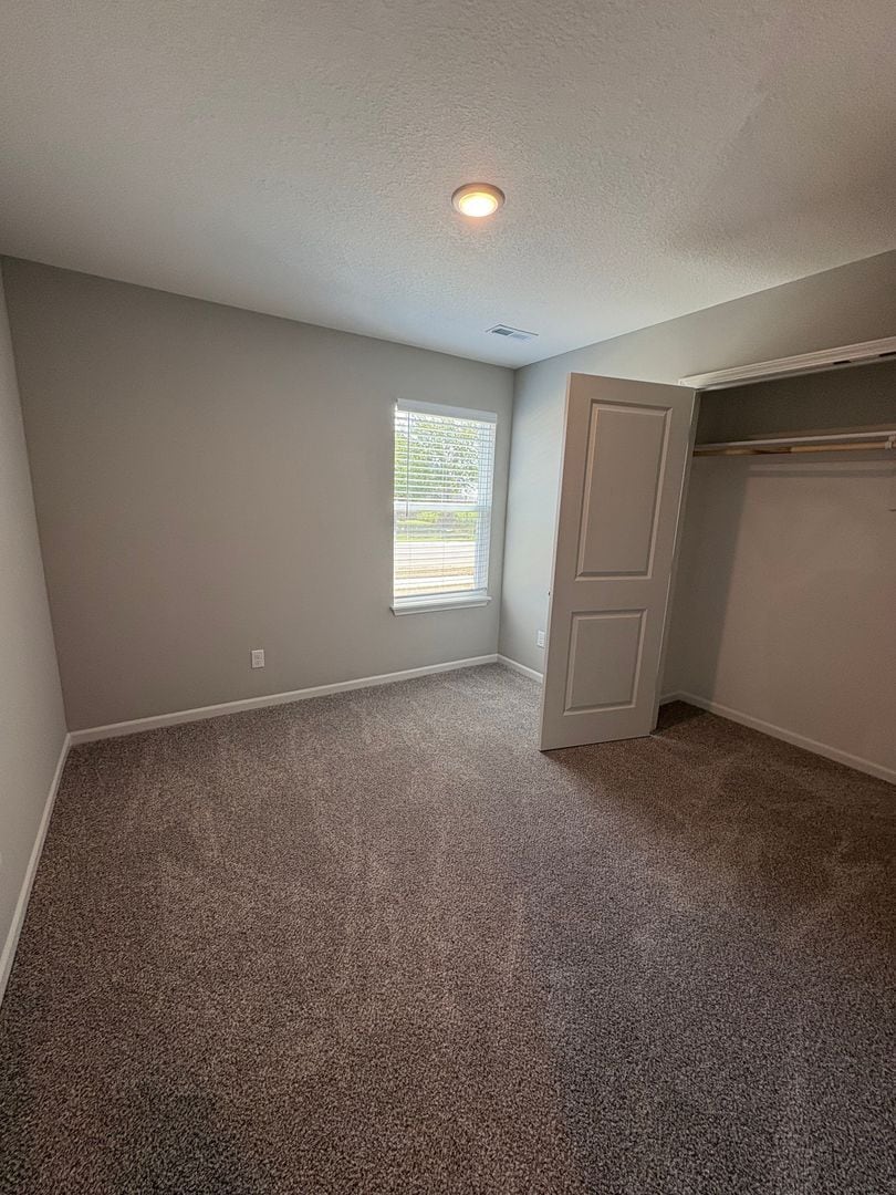 Building Photo - 652 Fall Meadow Ln