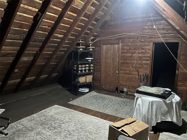 Building Photo - 52 Vine St