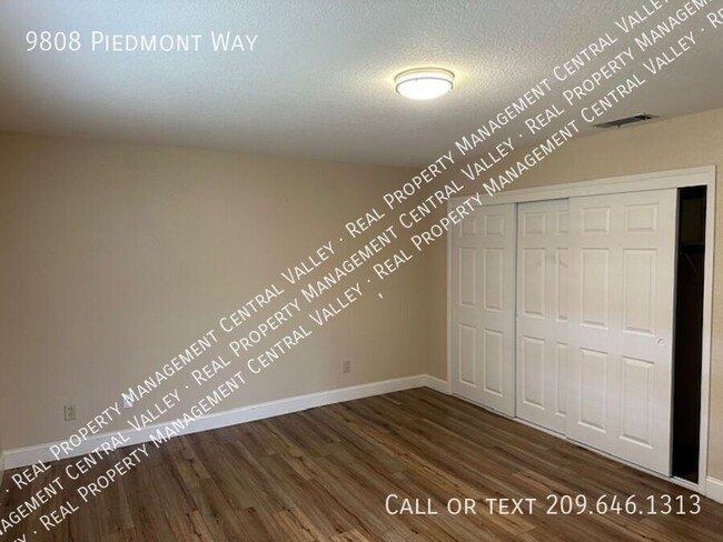 Building Photo - North Stockton 3 Bedroom 2 Bath Home."Comm...