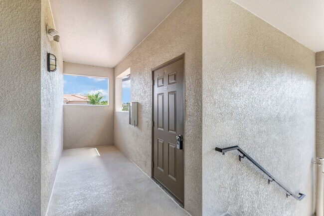 Building Photo - ** HERITAGE BAY ** 2 BED / 2 BATH - CONDO - GOLF MEMBERSHIP - ANNUAL OR SHORT TERM RENTAL