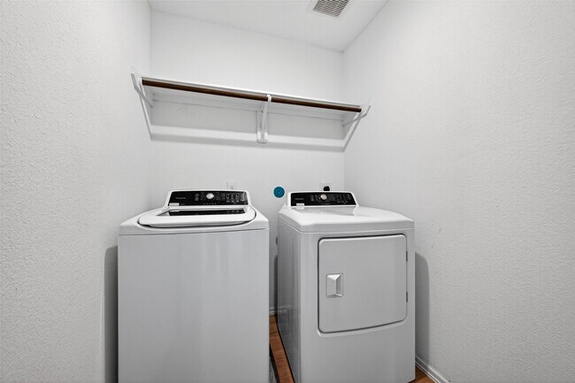 Building Photo - 27003 Euphonia Grn Ln
