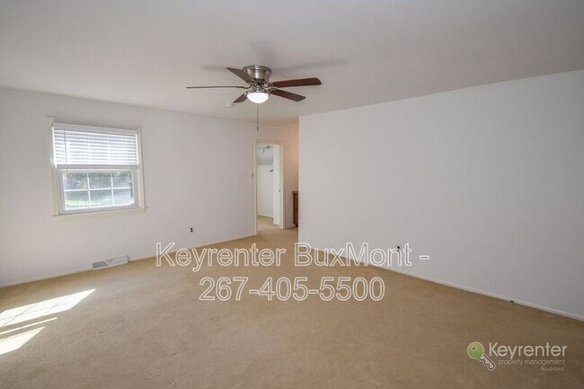 Building Photo - 5 Sandy Ridge Dr