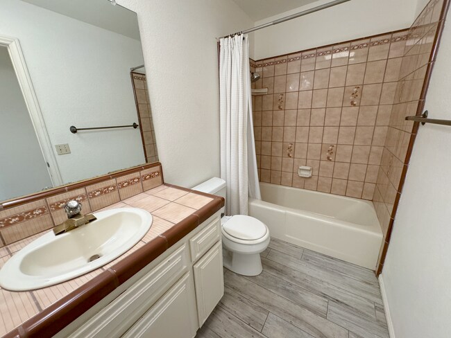 Building Photo - 14957 Mandan Rd