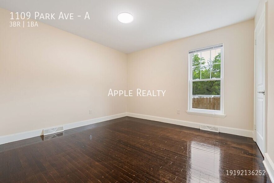 Building Photo - 1109 Park Ave