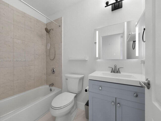 Building Photo - 12881 SW 49th Ct