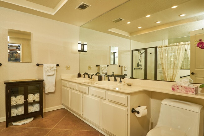 Building Photo - 25 Joya Dr