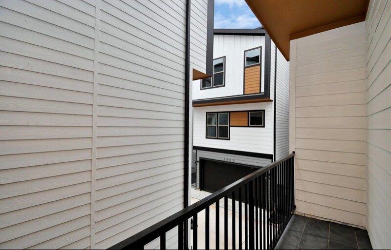 Building Photo - 2335 Eagle St