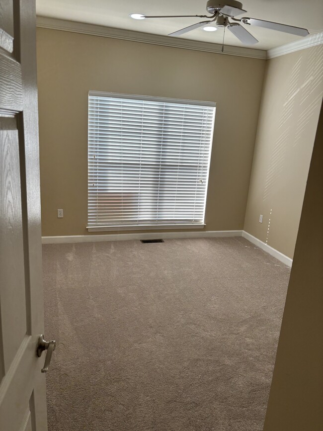 Building Photo - 2602 McKnight Crossing Ct