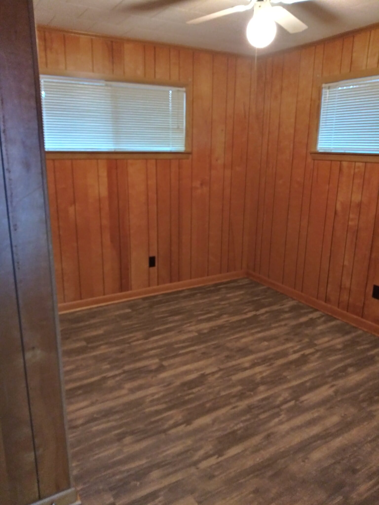 Building Photo - 509 Maxine Ave