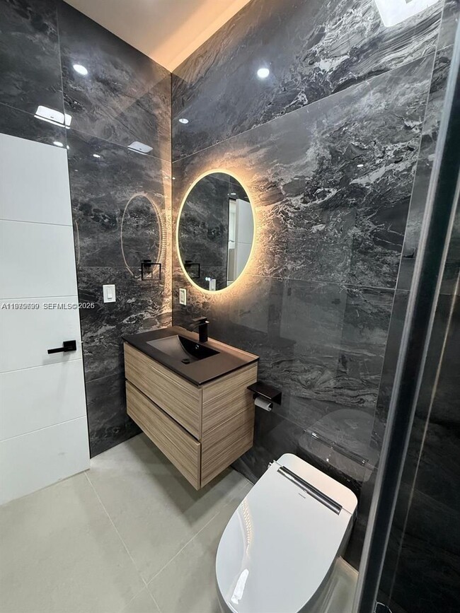 Building Photo - 401 NW 131st St