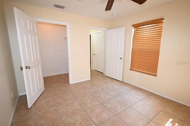 Building Photo - 36122 Lake Chase Blvd