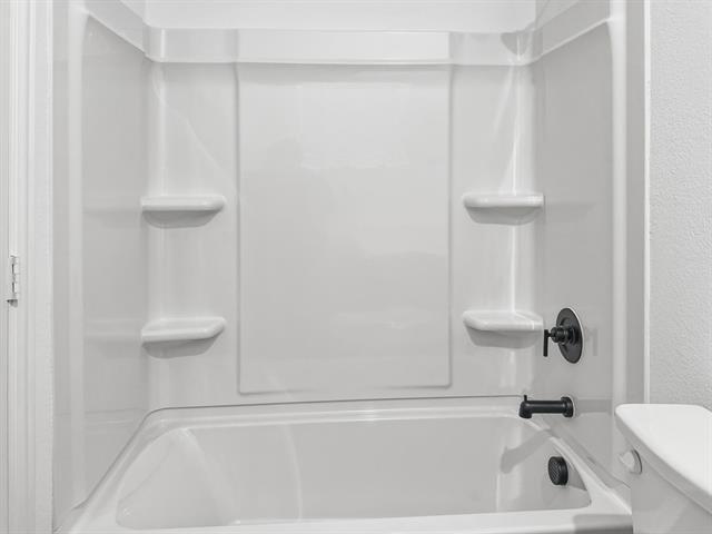 Building Photo - 721 Kerrville Ln