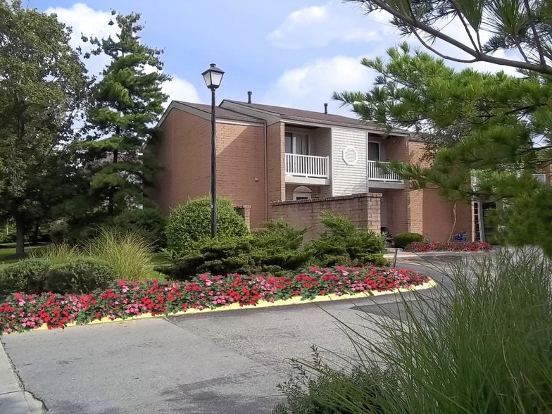 York Terrace North 5679 Maple Canyon Ave Columbus OH 43229