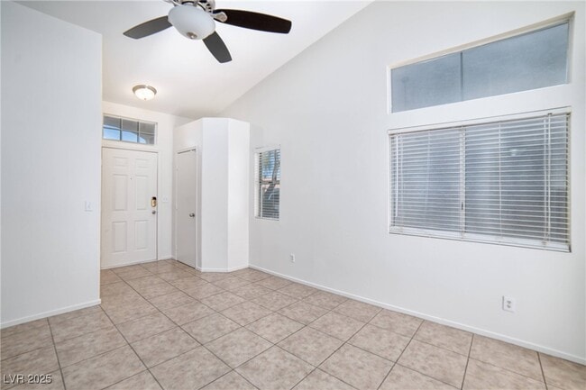 Building Photo - 2542 N Grand Basin Dr