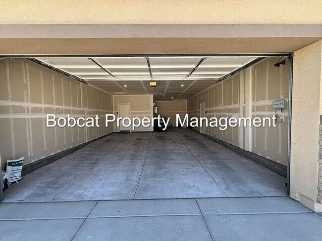 Building Photo - 1751 Boundary Peak St