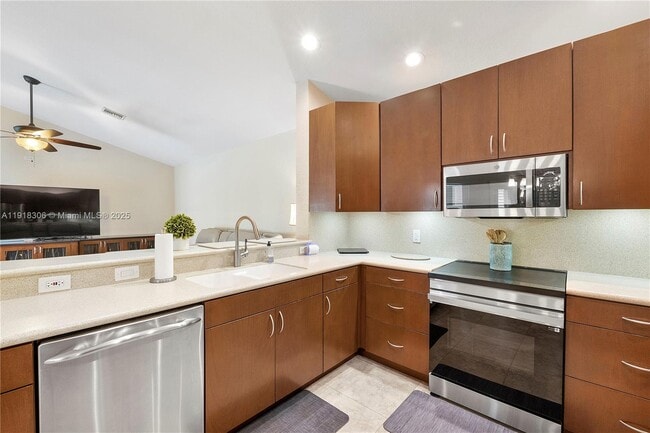 Building Photo - 8931 NW 55th Pl