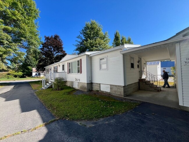 Building Photo - Four Bedroom Single Family House for Rent ...