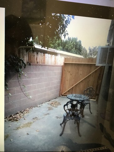 Building Photo - 13564 Sunburst St