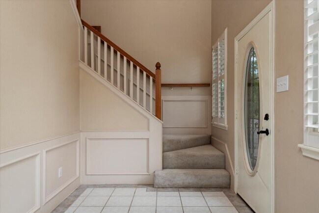 Building Photo - 14151 Buckingham Ln