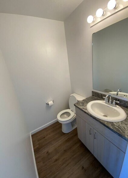 Building Photo - 204 Betsinger Rd