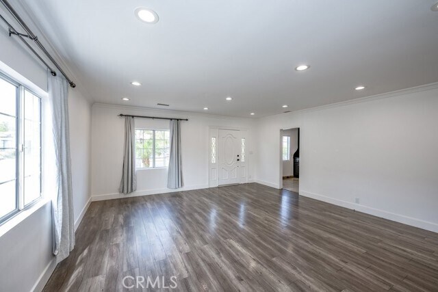 Building Photo - 6506 Teesdale Ave