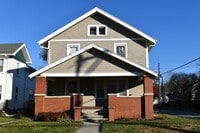 Building Photo - Lower Duplex in BG