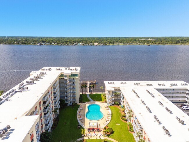 Building Photo - Riverfront 1-Bedroom Condo with Intracoastal Views – Daytona Beach, FL