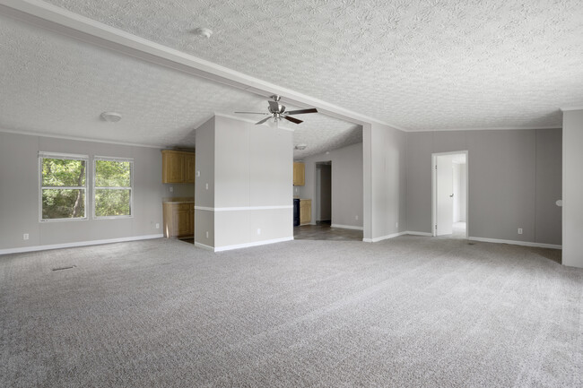Building Photo - 11612 Independence Rd