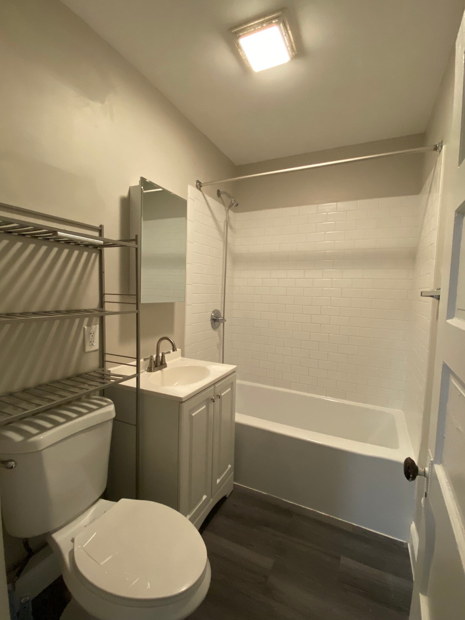 Building Photo - 46 Mooreland St