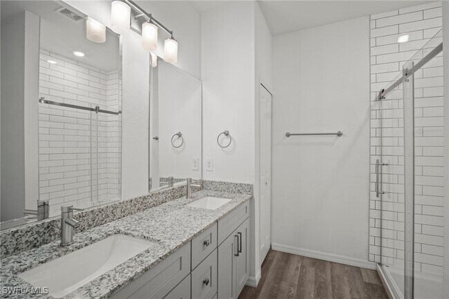 Building Photo - 4716 29th St SW