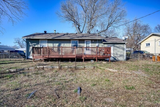 Building Photo - 7601 E 49th Terrace