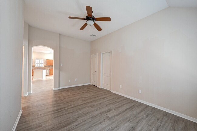 Building Photo - 6923 Grants Hollow Ln