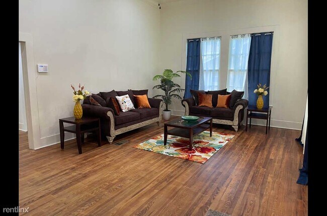 Building Photo - 4 br, 2 bath House - 122 Montague Street