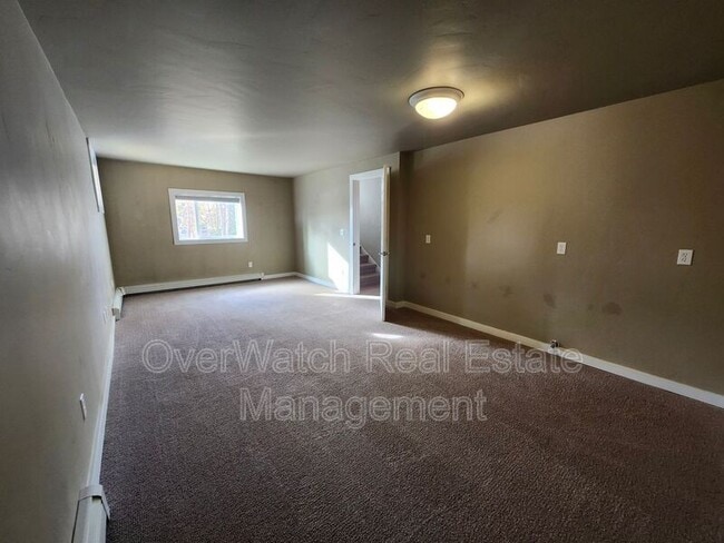 Building Photo - 2435 Clements Dr