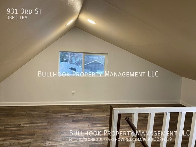 Building Photo - 931 3rd St