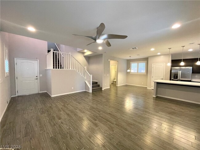 Building Photo - 9702 Canyon Landing Ave