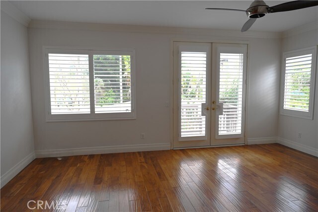 Building Photo - 32 Acanthus