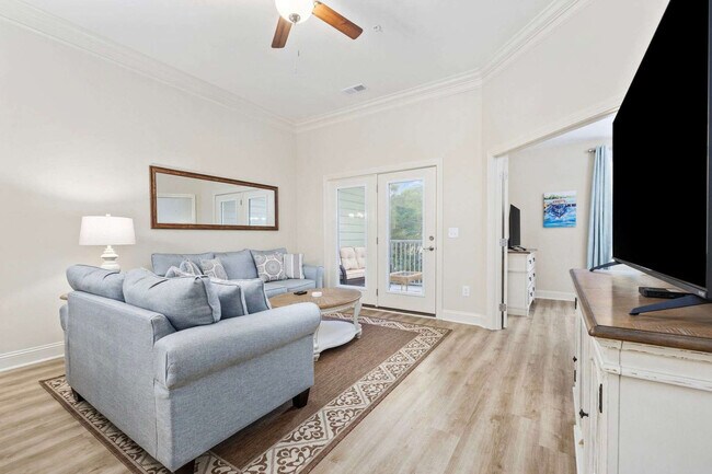 Building Photo - 587A Sunnyside Ave