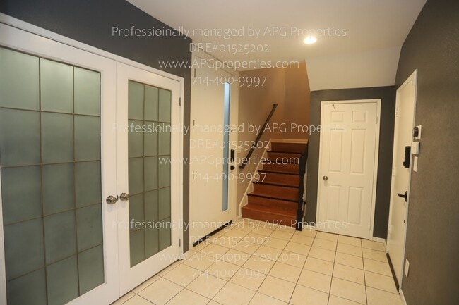 Building Photo - 9321 Chapman Ave